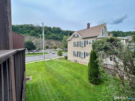 118 Osborne Street Danbury CT 06810