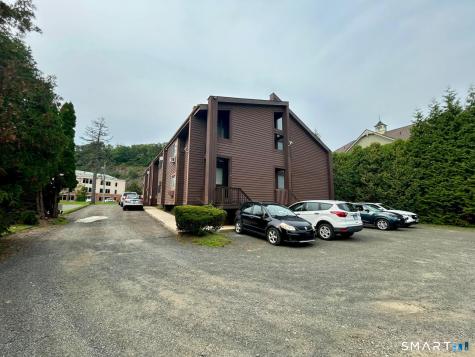 118 Osborne Street Danbury CT 06810