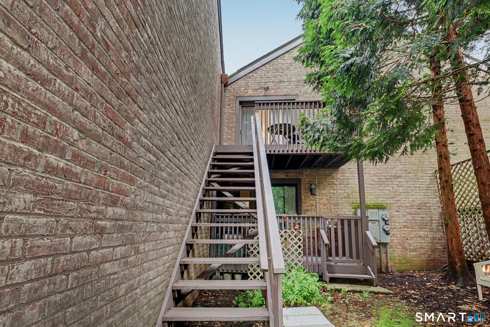 2289 Bedford Street Stamford CT 06905