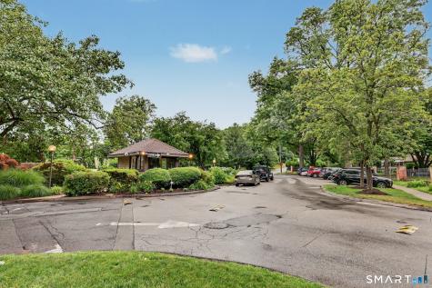 2289 Bedford Street Stamford CT 06905