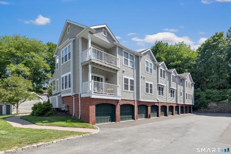 259 Mayfield Drive Trumbull CT 06611