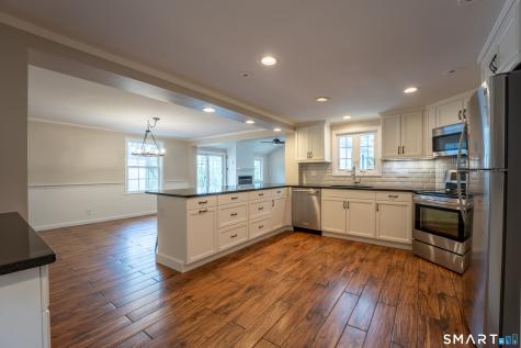 30 Hillsboro Drive West Hartford CT 06107