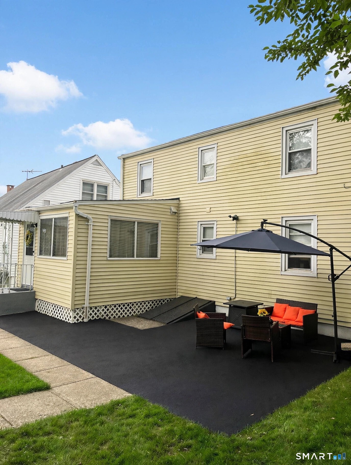 236 Goldenrod Avenue Bridgeport CT 06606