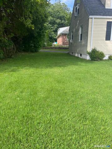 236 Goldenrod Avenue Bridgeport CT 06606