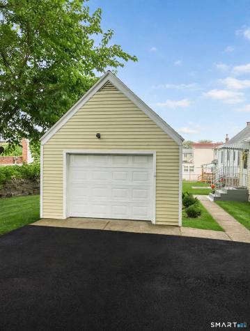 236 Goldenrod Avenue Bridgeport CT 06606