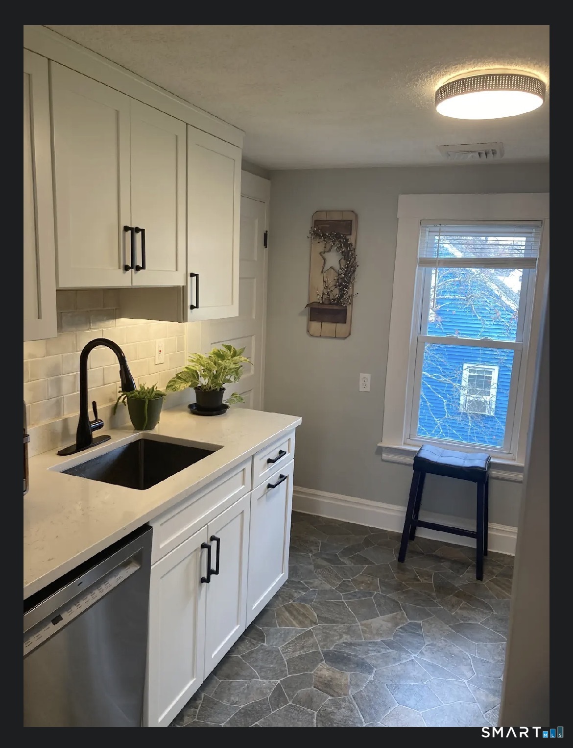 87 East Street Windsor CT 06095