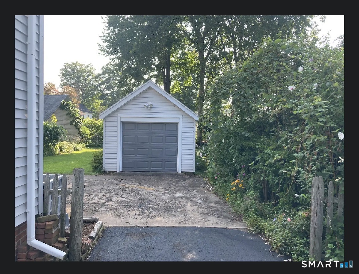 87 East Street Windsor CT 06095