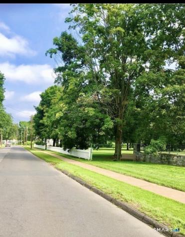 87 East Street Windsor CT 06095