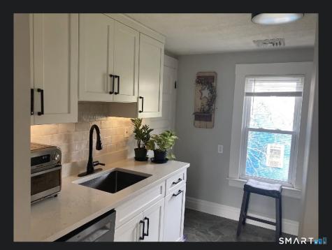 87 East Street Windsor CT 06095