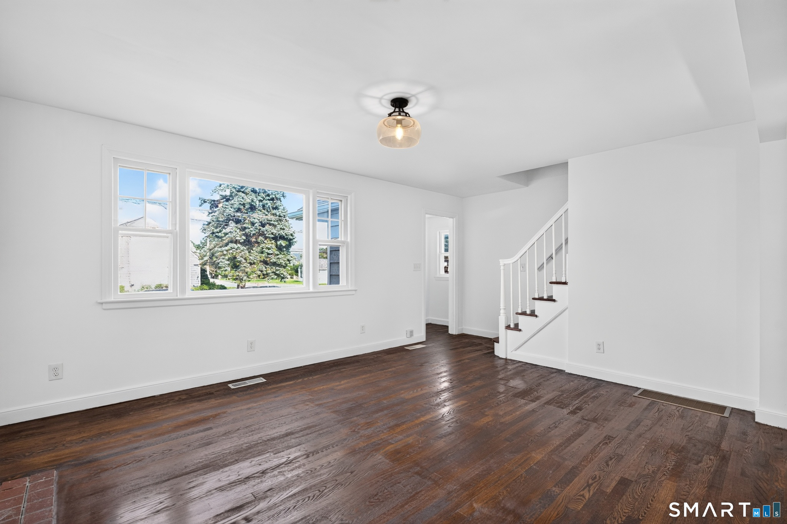 11 Stratfield Place Bridgeport CT 06606
