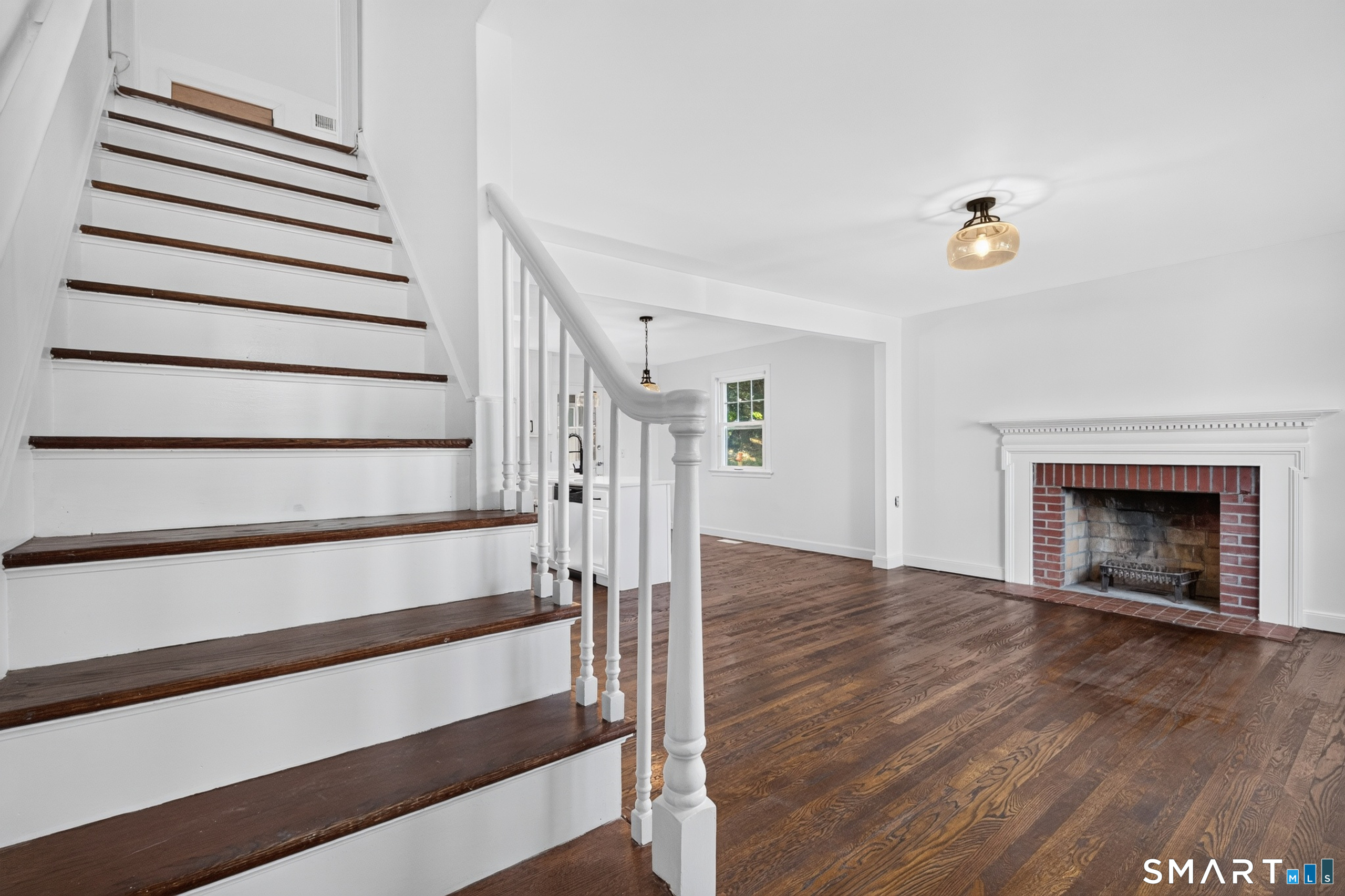11 Stratfield Place Bridgeport CT 06606