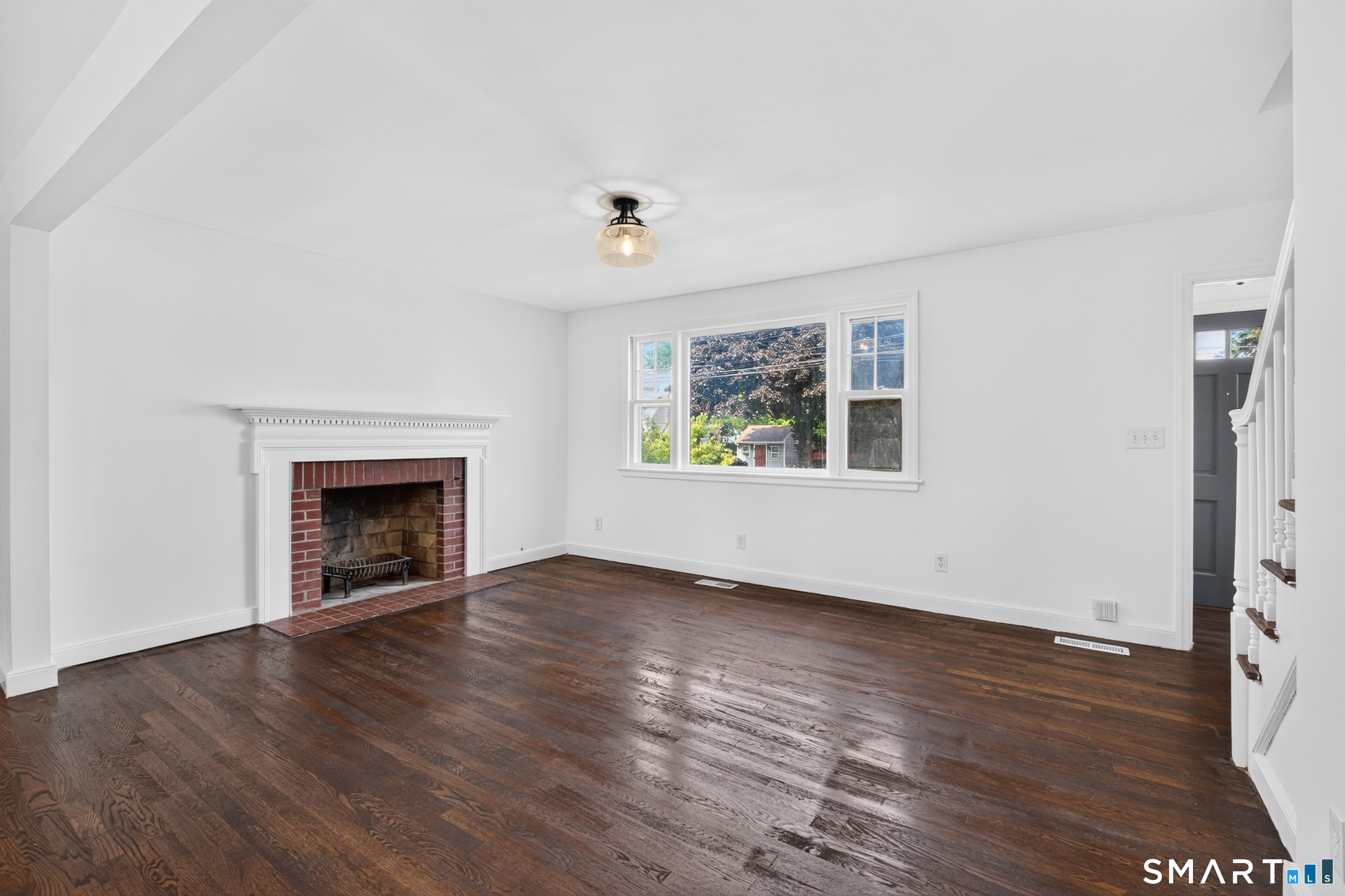 11 Stratfield Place Bridgeport CT 06606