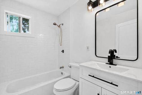 11 Stratfield Place Bridgeport CT 06606