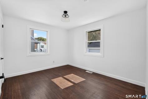11 Stratfield Place Bridgeport CT 06606