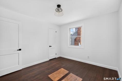 11 Stratfield Place Bridgeport CT 06606
