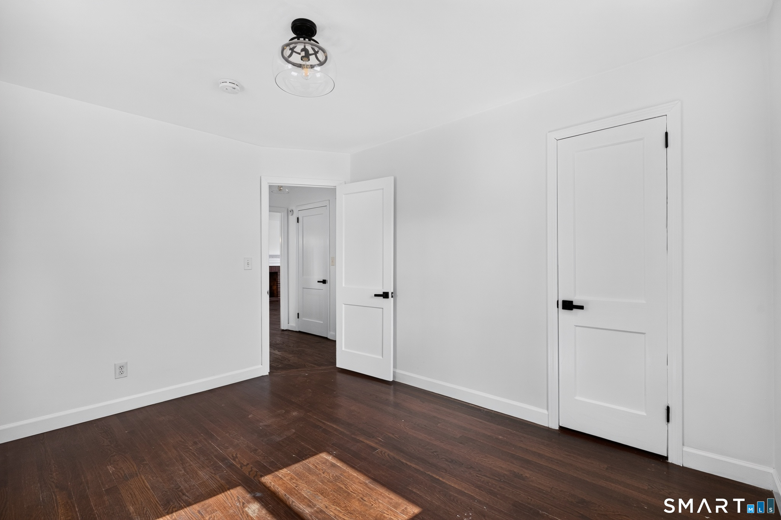 11 Stratfield Place Bridgeport CT 06606