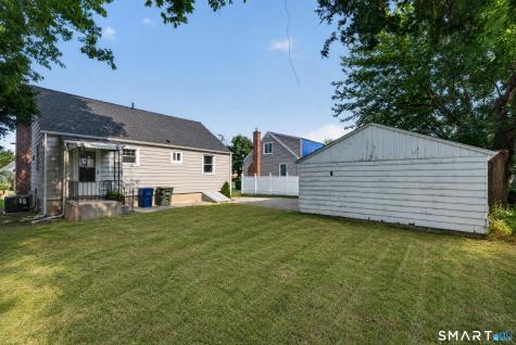 11 Stratfield Place Bridgeport CT 06606