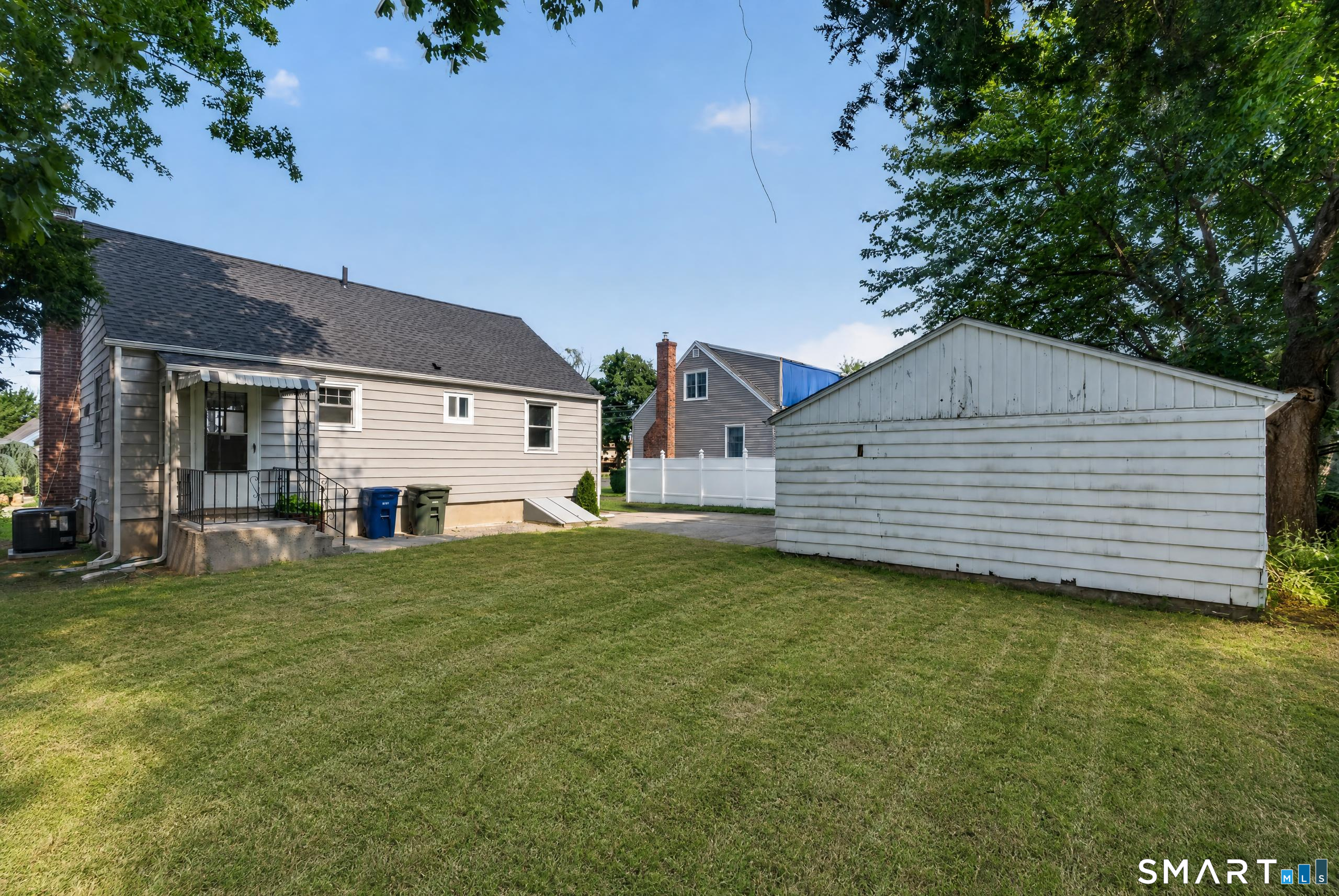 11 Stratfield Place Bridgeport CT 06606