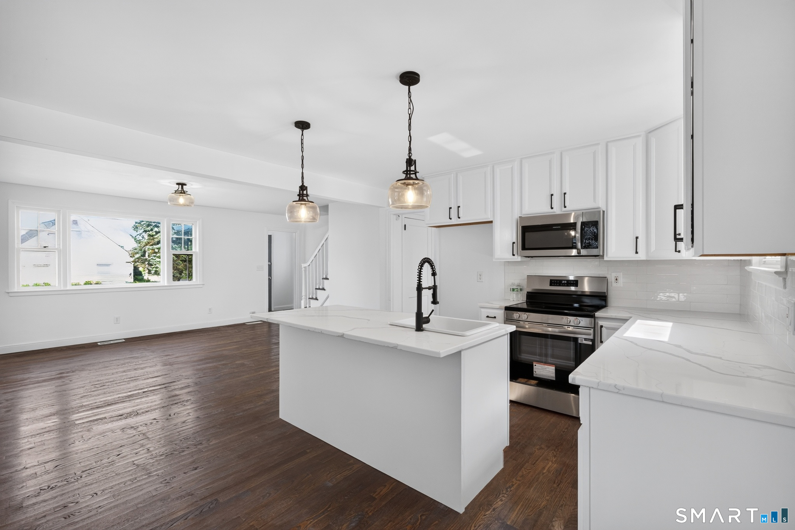 11 Stratfield Place Bridgeport CT 06606