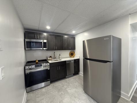 156 Garfield Avenue New London CT 06320