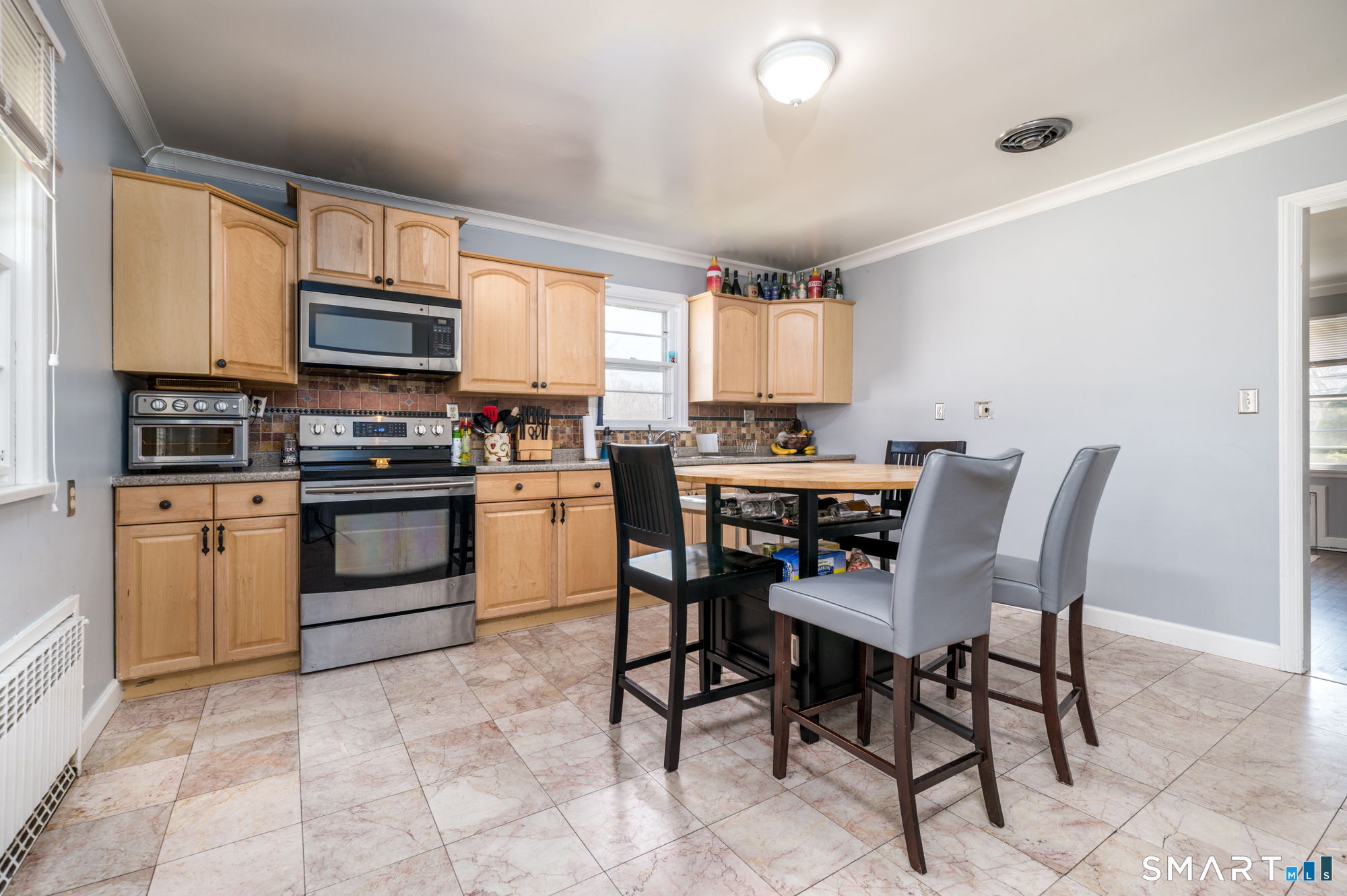 2478 Old Town Road Bridgeport CT 06606