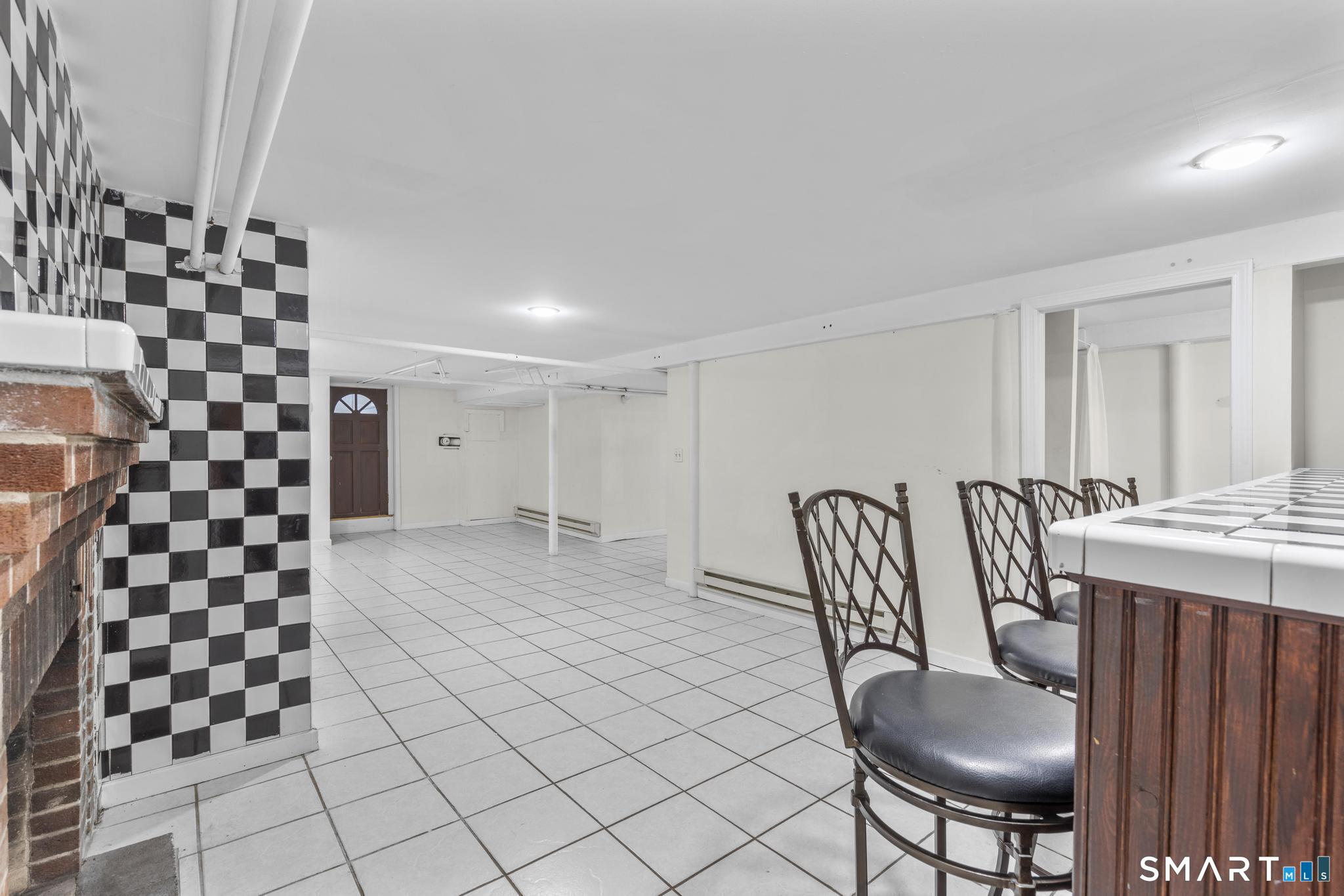 2478 Old Town Road Bridgeport CT 06606