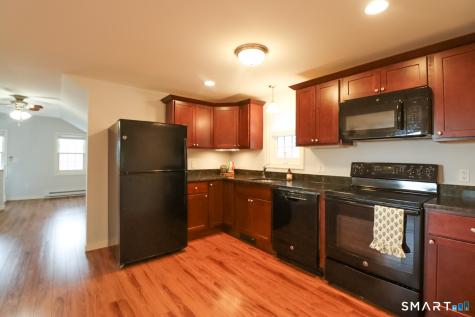 9 Brewer Street New London CT 06320