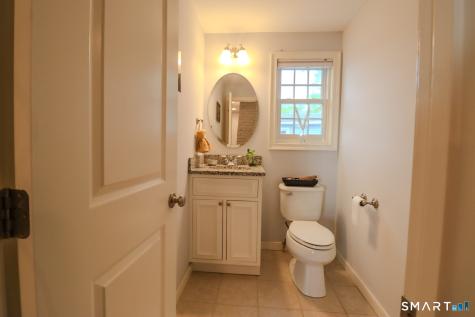 9 Brewer Street New London CT 06320