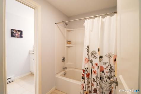 9 Brewer Street New London CT 06320