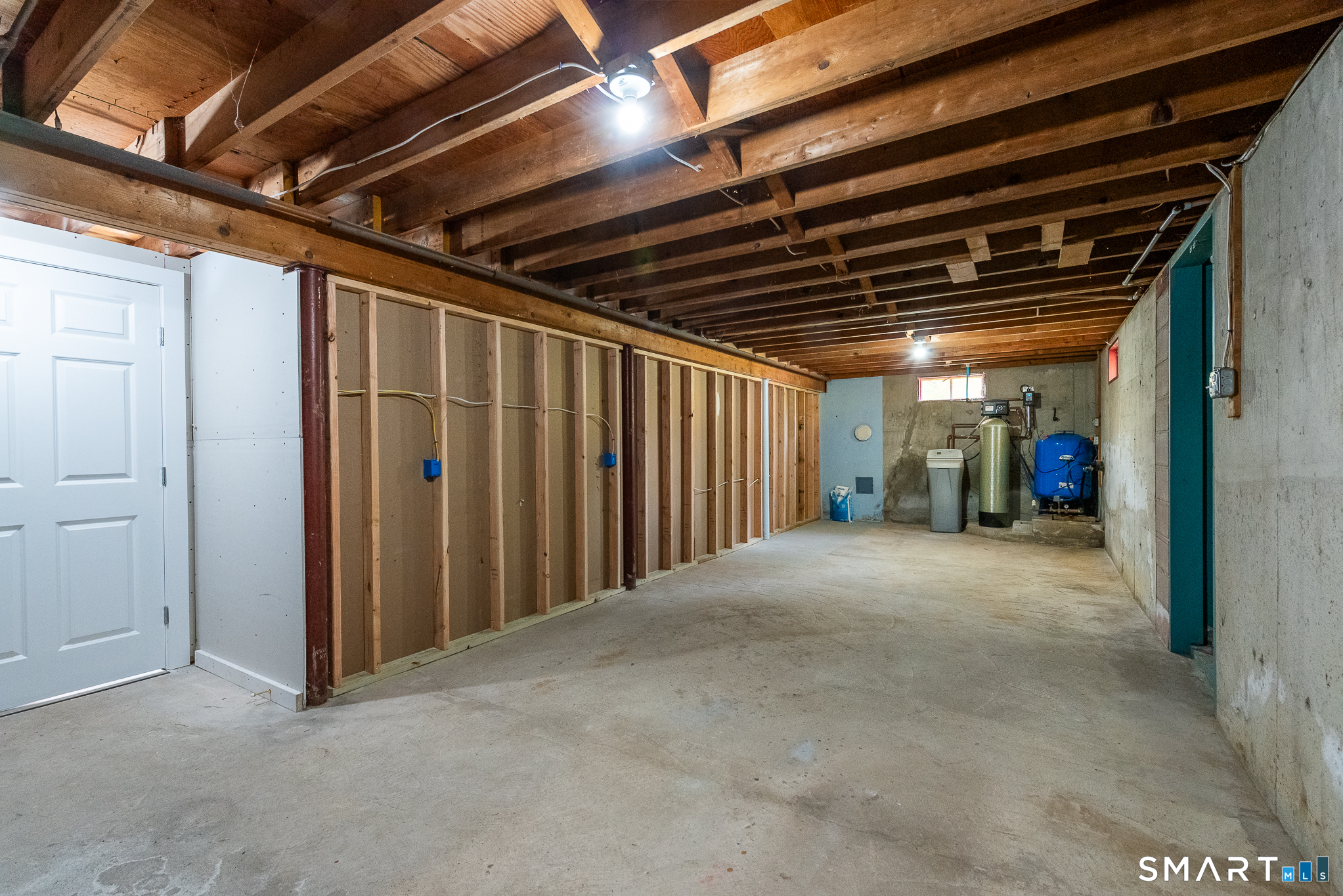 208 Route 80 Killingworth CT 06419