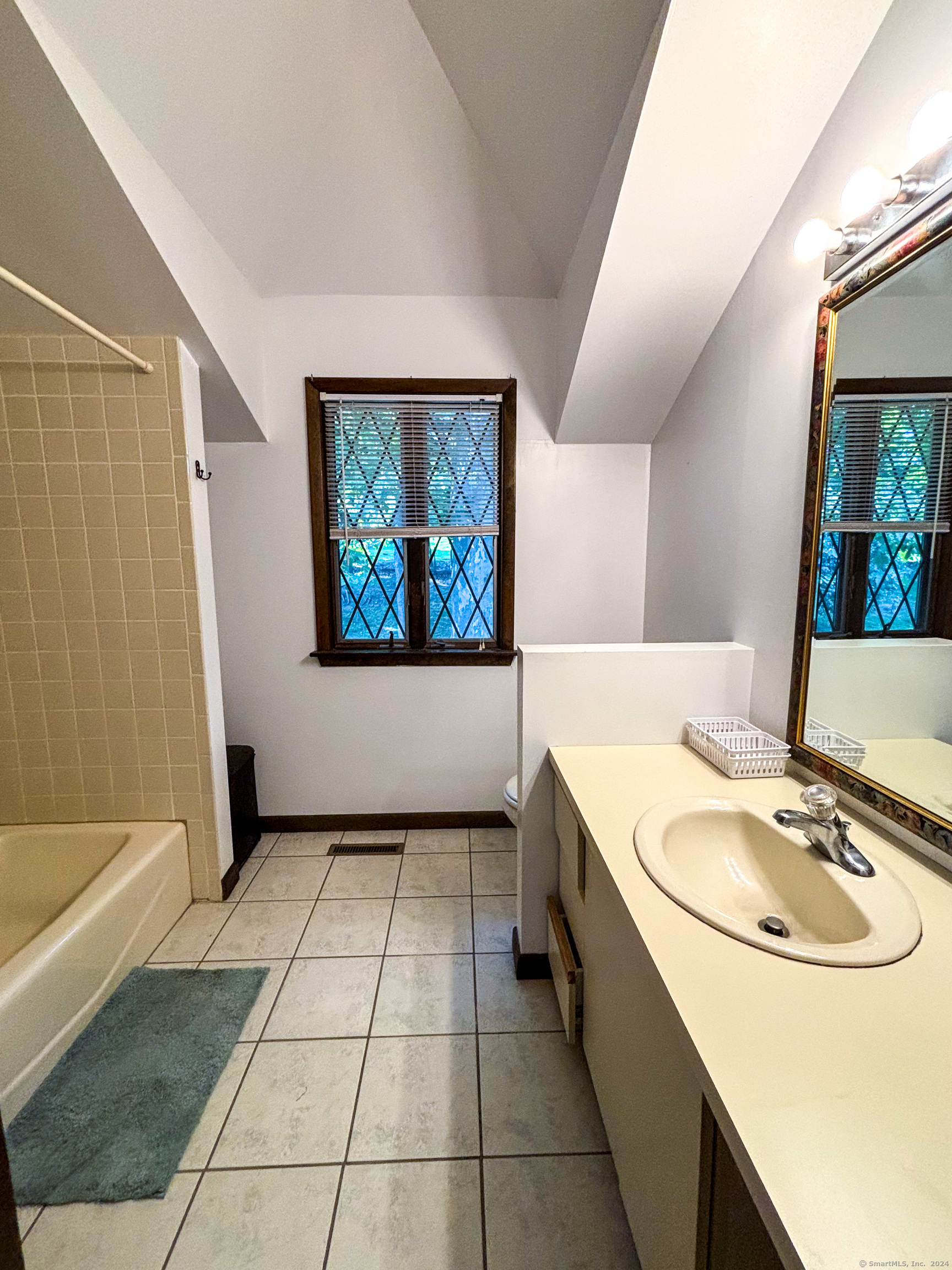 14 Hillspoint Road Westport CT 06880