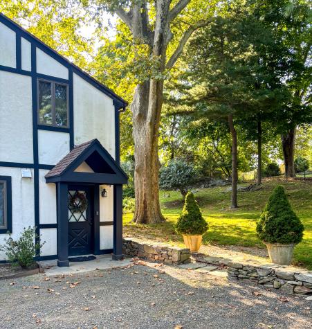 14 Hillspoint Road Westport CT 06880
