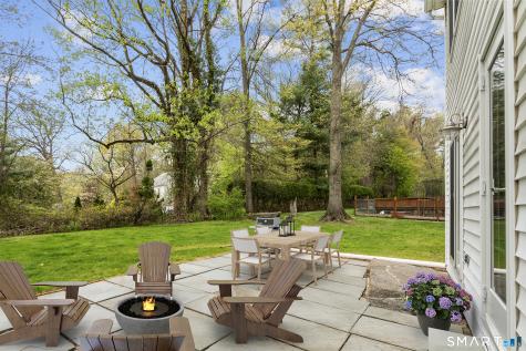 12 Westwood Place Stamford CT 06902