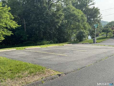 37 Caswell Avenue Bristol CT 06010