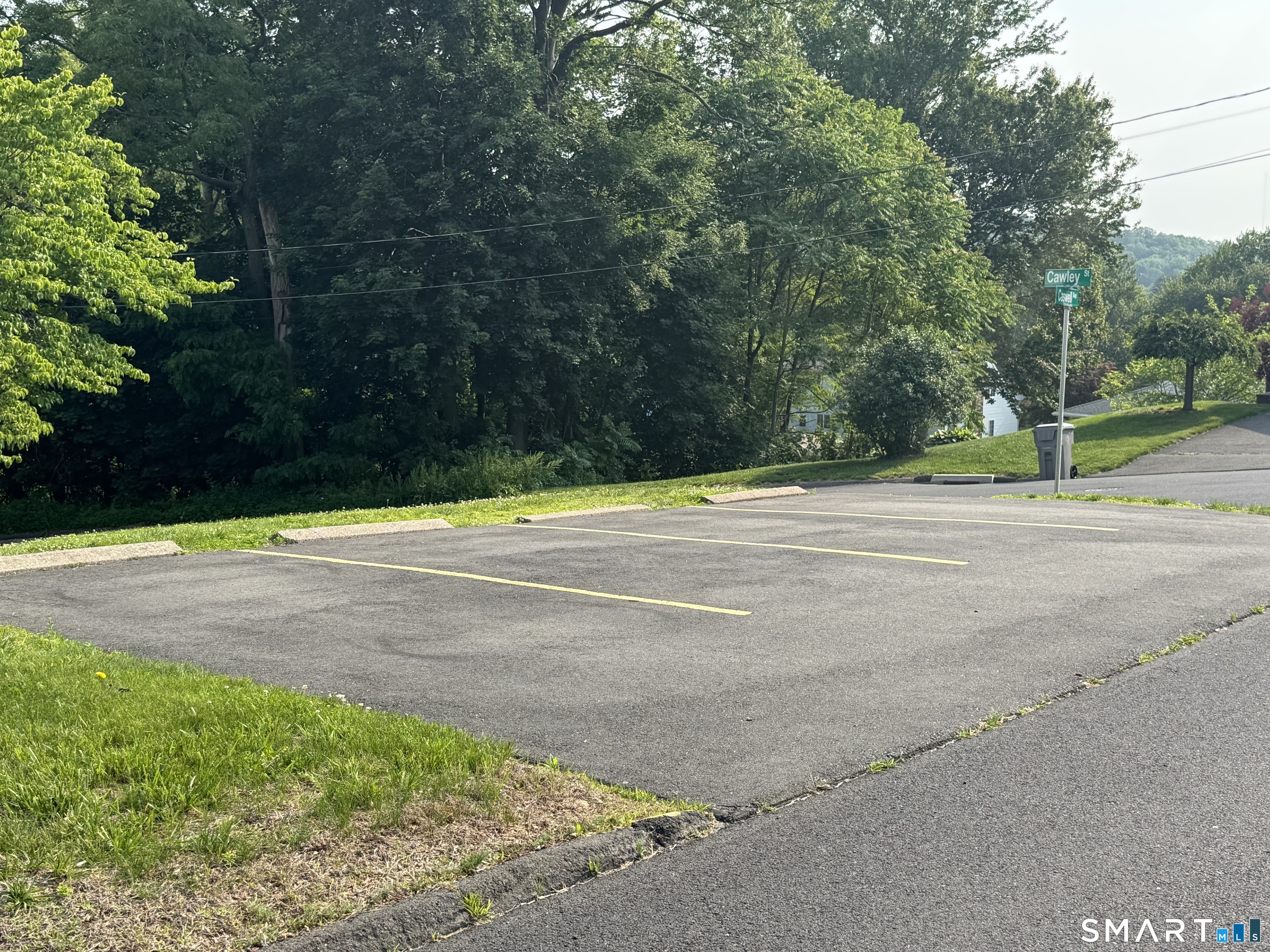 37 Caswell Avenue Bristol CT 06010