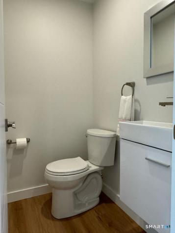 429 Round Hill Road Fairfield CT 06824