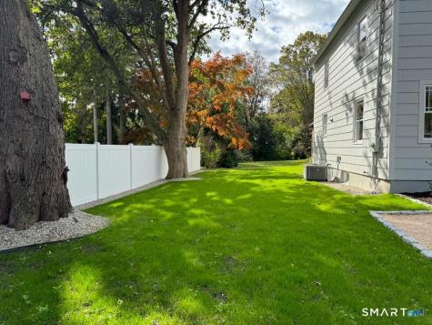 429 Round Hill Road Fairfield CT 06824