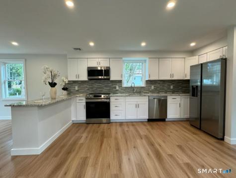 429 Round Hill Road Fairfield CT 06824