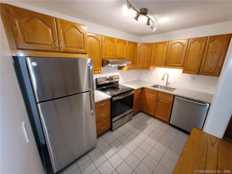 17 Stony Brook Drive Glastonbury CT 06033