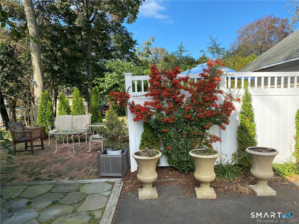 5 Oakland Terrace Darien CT 06820