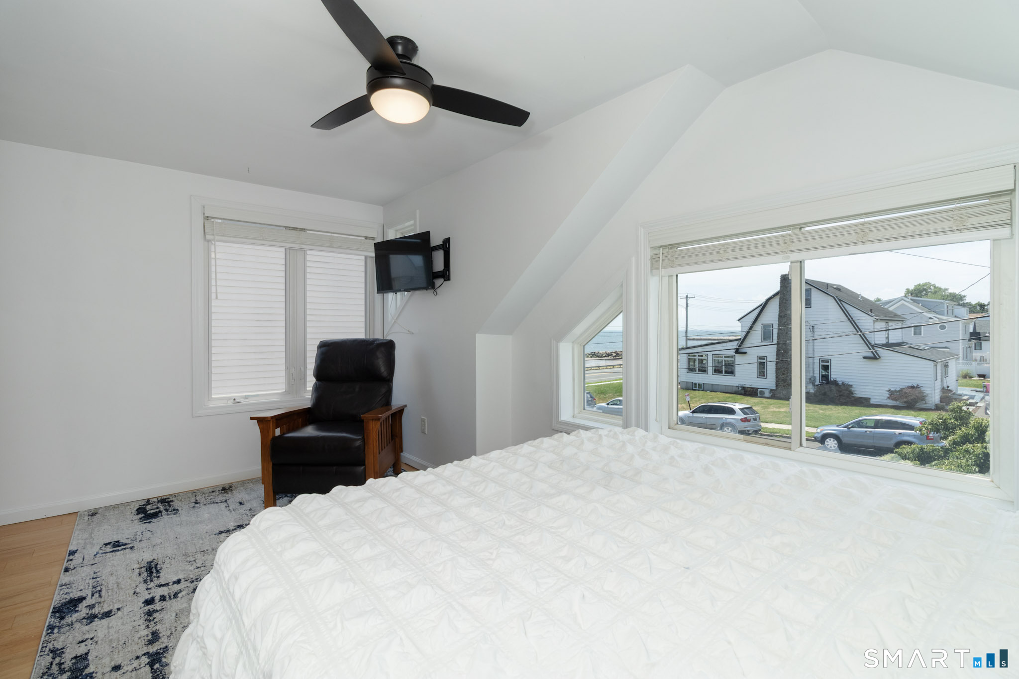 9 Seaview Avenue West Haven CT 06516