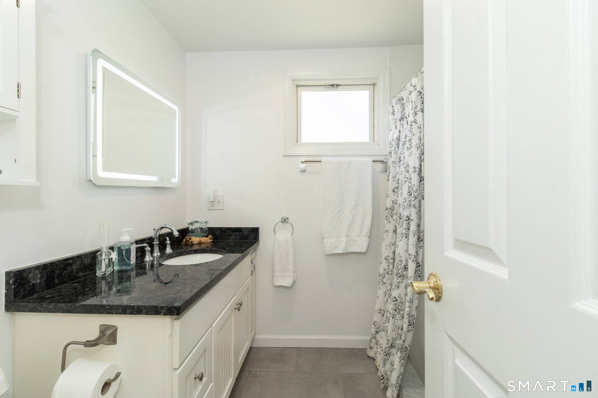 9 Seaview Avenue West Haven CT 06516