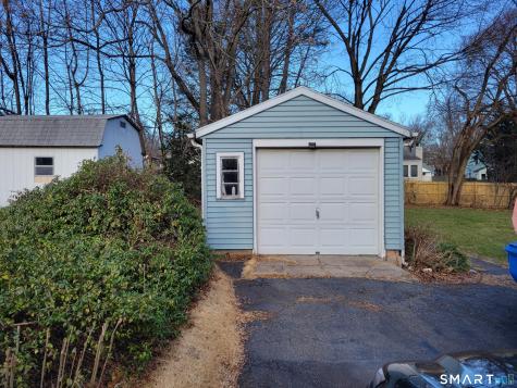 16 Baldwin Road Hamden CT 06514
