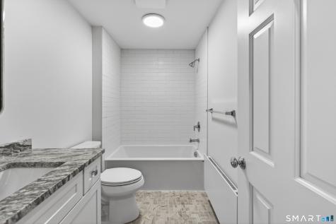 138 Bank Street New London CT 06320