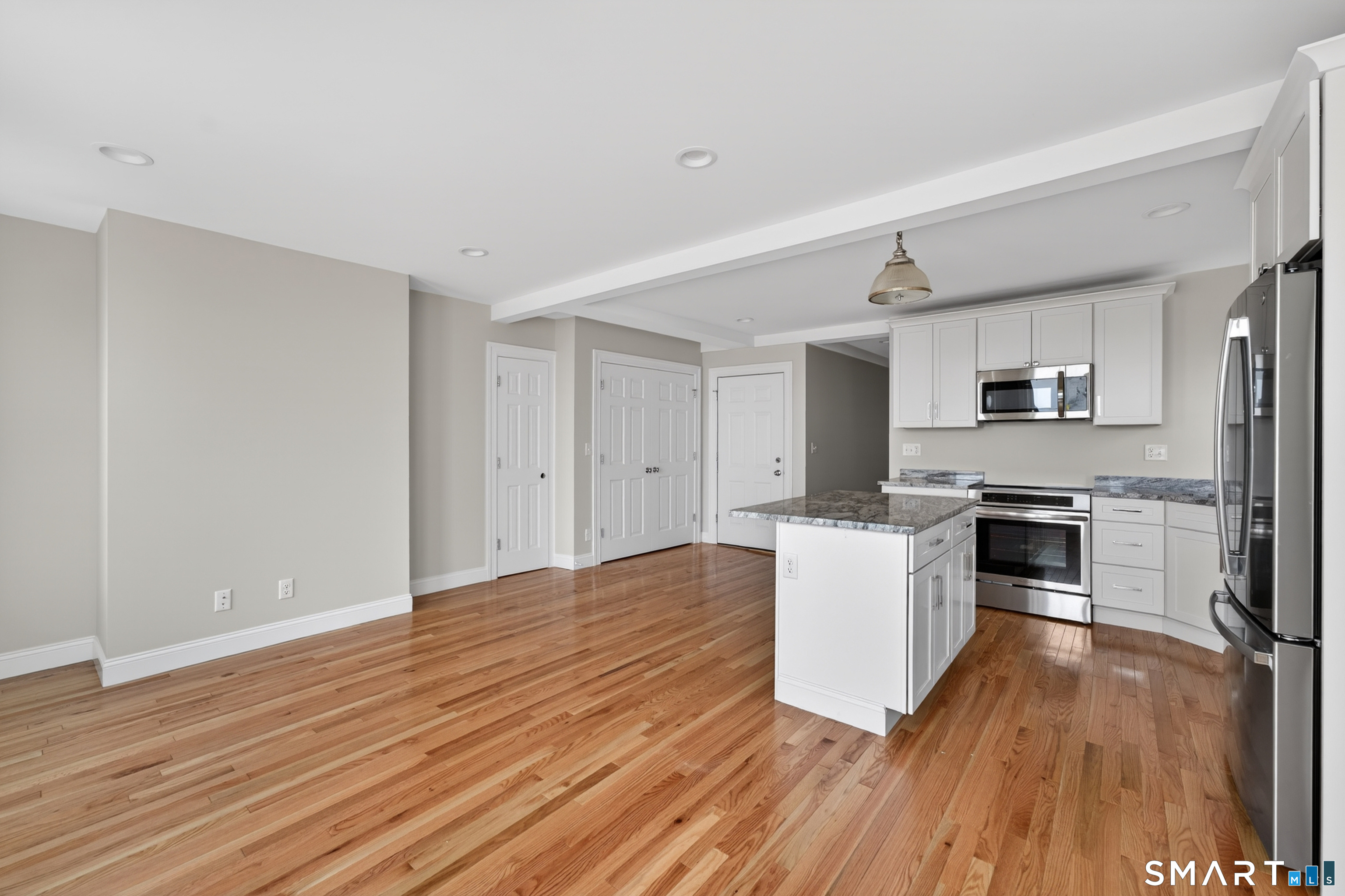 138 Bank Street New London CT 06320