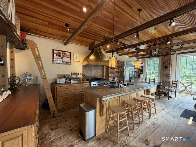 14 Pearl Street Groton CT 06355