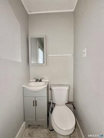 35 Glen Road New Haven CT 06511