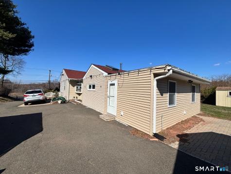 394 Clintonville Road North Haven CT 06473