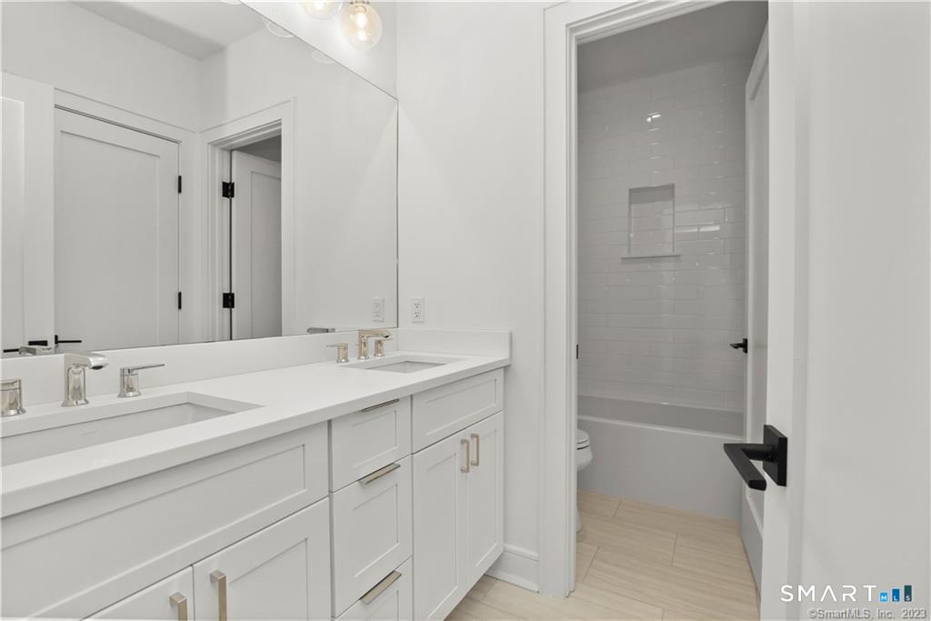 2 Argento Lane Norwalk CT 06851