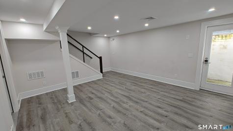 42 Poe Court Fairfield CT 06825